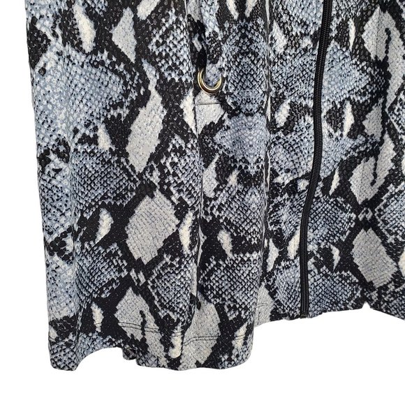 Chico's 3 Sz XL Jacket Blue Reptile Print Zip Belt Pockets Stretch Fluid Jersey - Picture 5 of 9